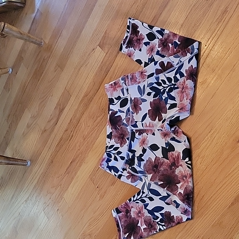 Floral Capri Leggings